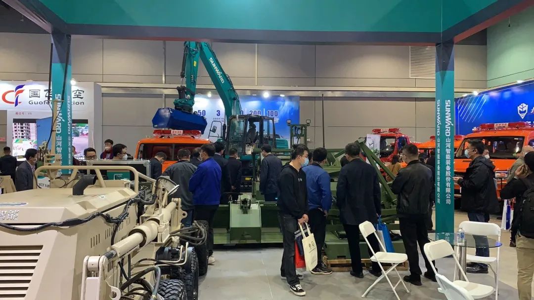 “新兵”报到！三亿·体育-三亿（中国）一站式服务官方网站
智能应急救援装备实力亮相第五届全国森林消防装备展