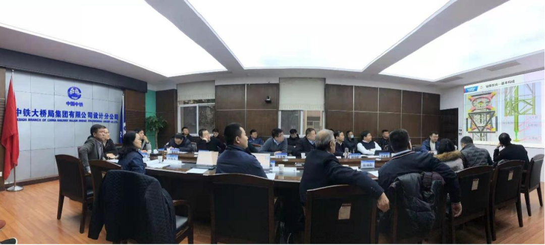 超级装备助建超级工程！三亿·体育-三亿（中国）一站式服务官方网站
智能超级旋挖钻机SWDM1280推介会成功举办