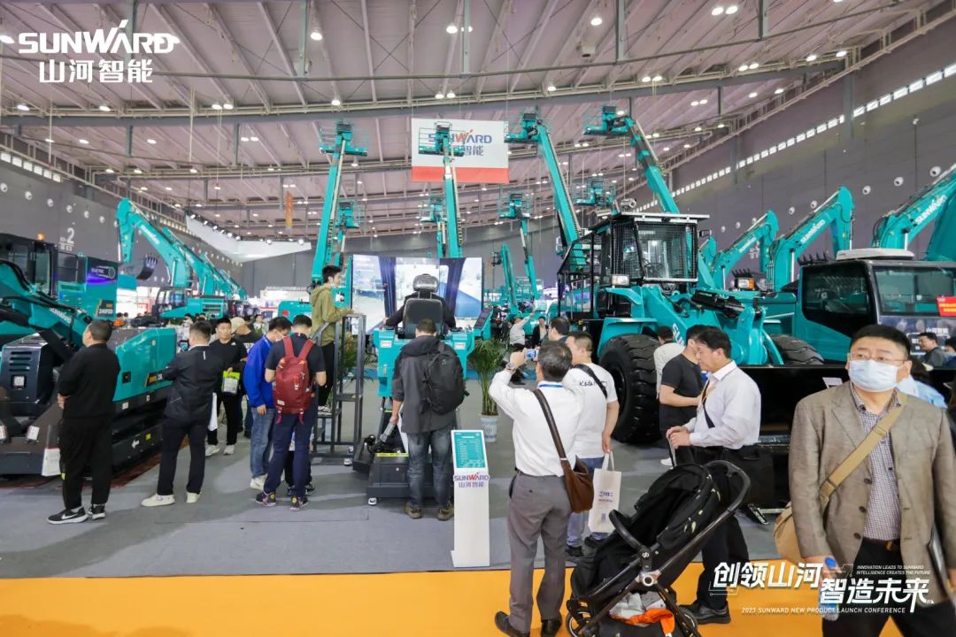 2023 CICEE | 三亿·体育-三亿（中国）一站式服务官方网站
智能亮相2023长沙国际工程机械展！智能化、电动化产品站C位