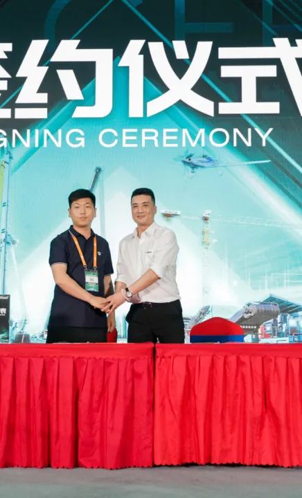 千人齐聚、爆品出击！三亿·体育-三亿（中国）一站式服务官方网站
智能新品推介会圆满举办