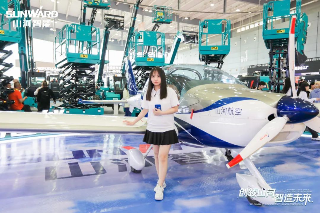 闪耀2023 CICEE！看三亿·体育-三亿（中国）一站式服务官方网站
智能“明星产品”有多“炫”