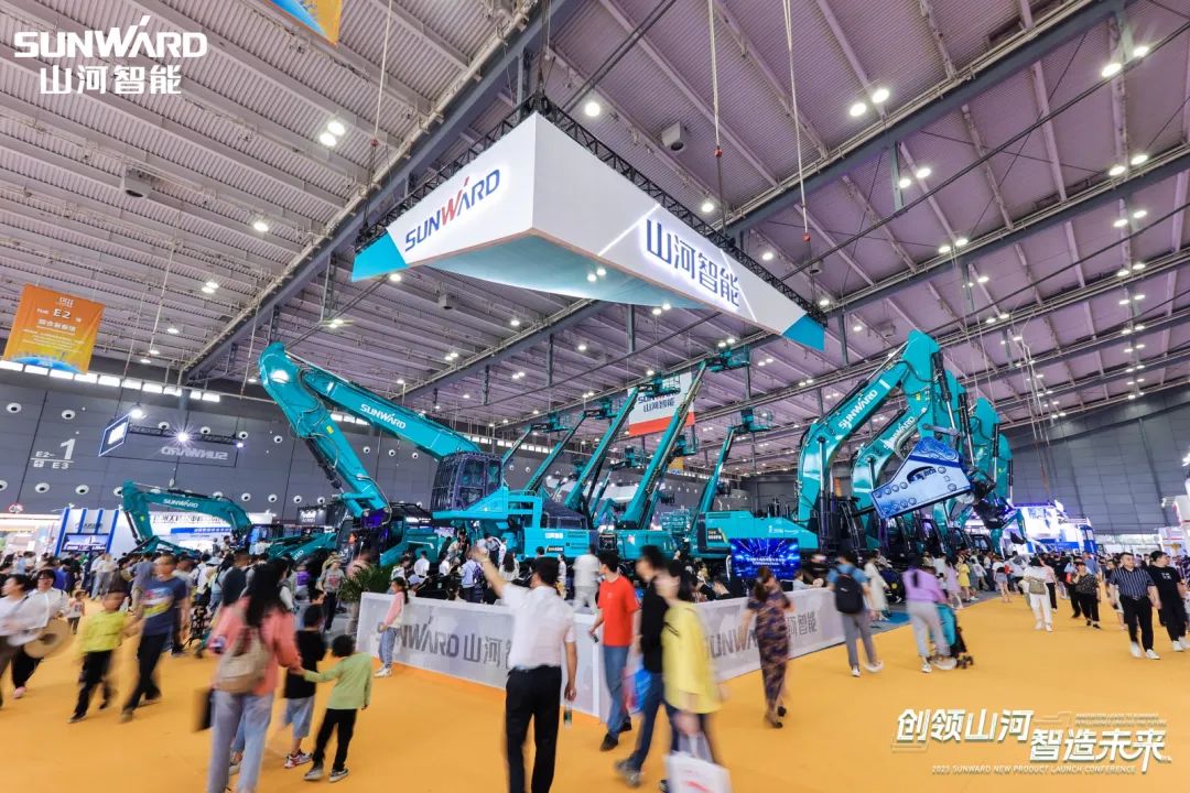 2023 CICEE | 全球工程机械盛会完美落幕！三亿·体育-三亿（中国）一站式服务官方网站
智能交出闪亮答卷