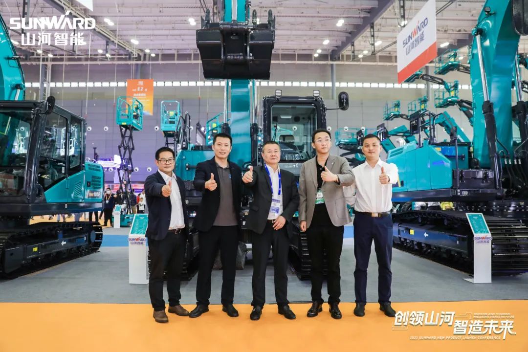 2023 CICEE | 全球工程机械盛会完美落幕！三亿·体育-三亿（中国）一站式服务官方网站
智能交出闪亮答卷