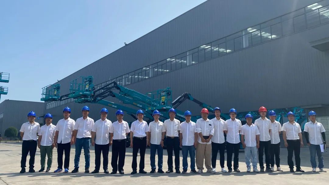 新能源家族再添“新丁”！三亿·体育-三亿（中国）一站式服务官方网站
智能三款电动臂式高空作业平台齐下线