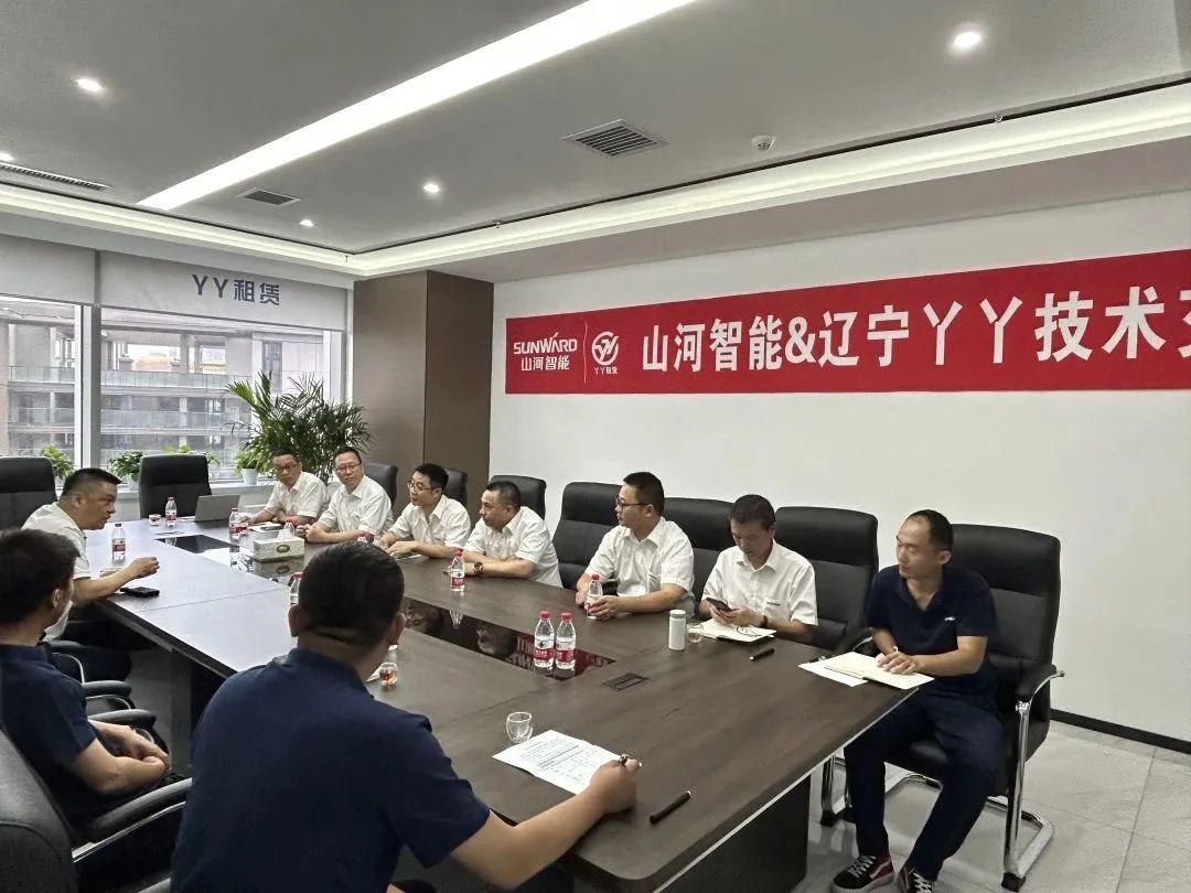 倾听客户心声！三亿·体育-三亿（中国）一站式服务官方网站
智能高空机械“服务万里行”走进东北