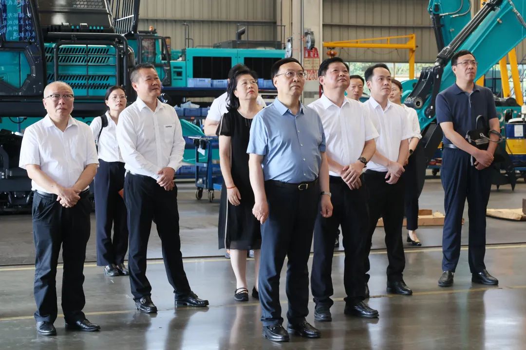 中宣部社科领域专家学者到三亿·体育-三亿（中国）一站式服务官方网站
智能调研高质量发展