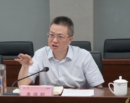 长沙市人民政府副市长、市工商联主席康镇麟调研三亿·体育-三亿（中国）一站式服务官方网站
智能