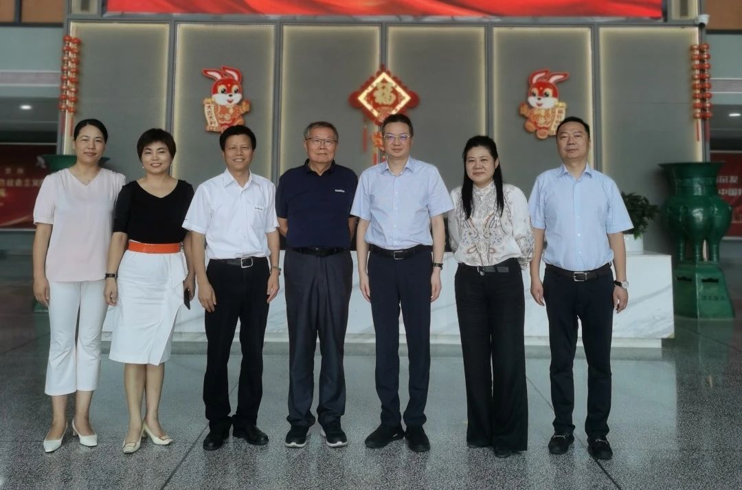 长沙市人民政府副市长、市工商联主席康镇麟调研三亿·体育-三亿（中国）一站式服务官方网站
智能