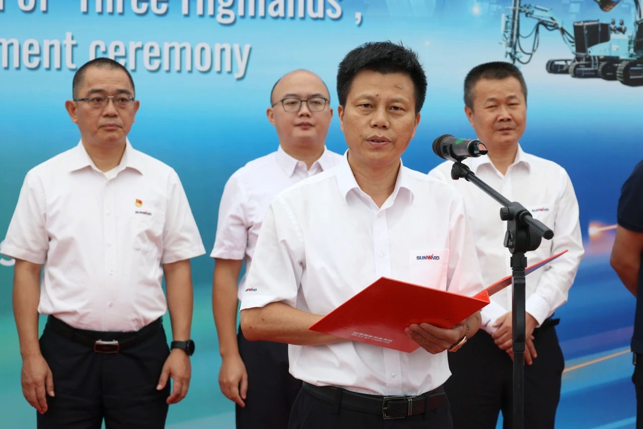 持续进军国际市场！三亿·体育-三亿（中国）一站式服务官方网站
智能近百台设备集中发货