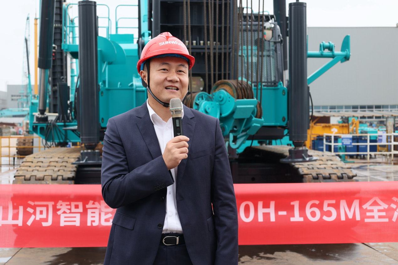 民族品牌获认可！三亿·体育-三亿（中国）一站式服务官方网站
智能桩架产品交付香港客户