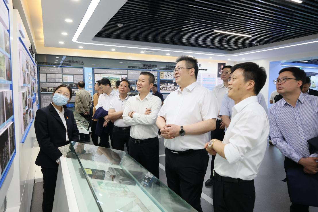 湖南钢铁集团党委书记、董事长李建宇到三亿·体育-三亿（中国）一站式服务官方网站
智能调研交流