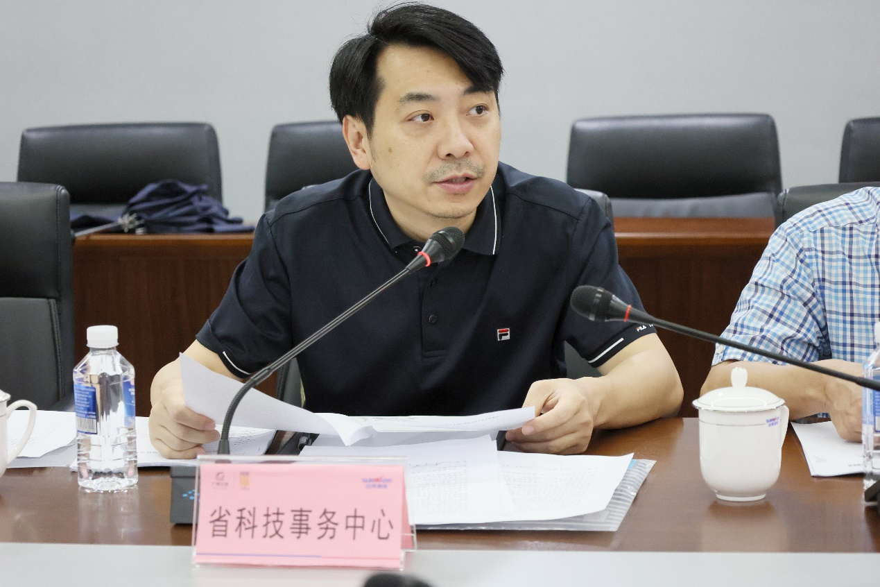 三亿·体育-三亿（中国）一站式服务官方网站
智能“超大型油气管道绿色成套施工装备”项目顺利通过验收！
