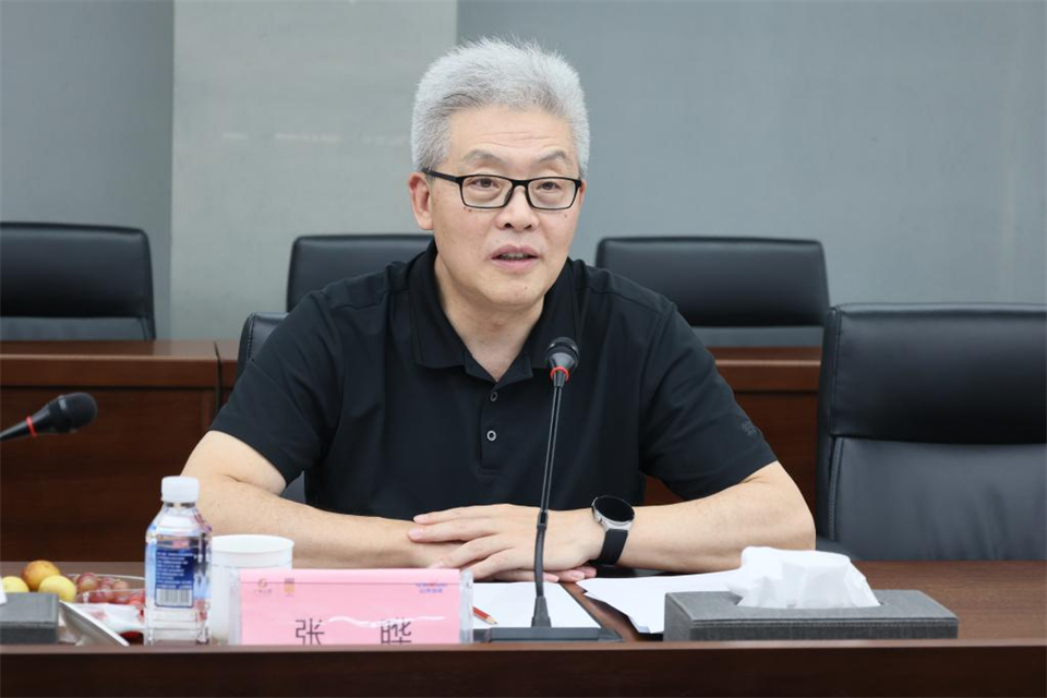 中国五矿工会主席、职工董事张晔到三亿·体育-三亿（中国）一站式服务官方网站
智能调研交流