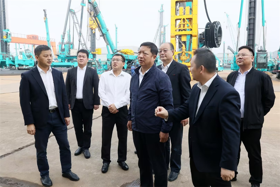 同船出海,共赢未来!中铁九局副总经理刘峻峰一行到访三亿·体育-三亿(中国)一站式服务官方网站
智能