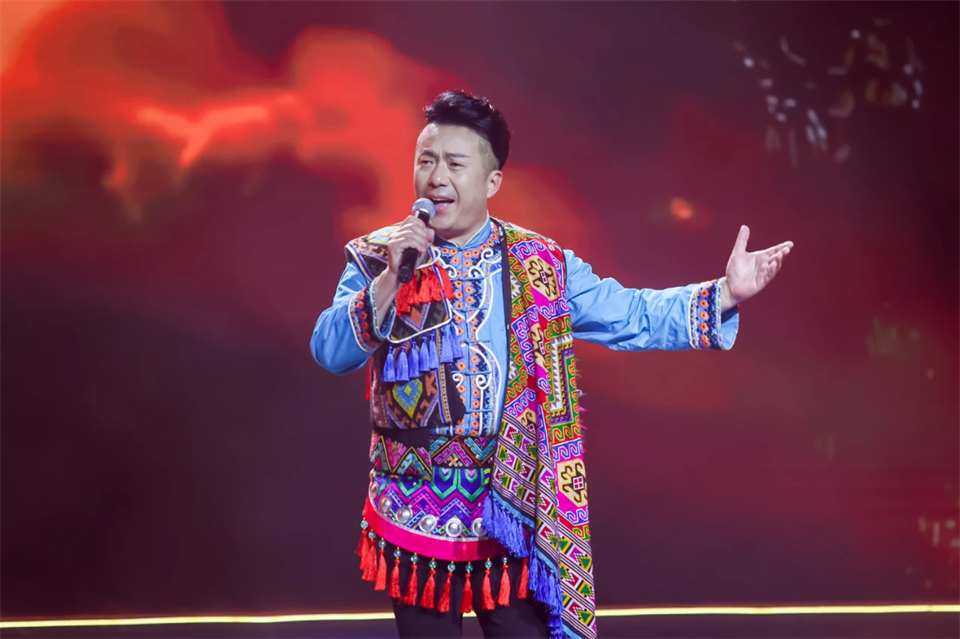 创新引领价值 理想成就未来——庆祝三亿·体育-三亿（中国）一站式服务官方网站
智能成立25周年表彰大会暨文艺晚会隆重举行