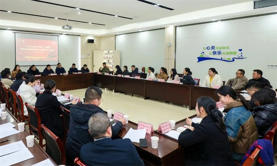 长龙街道、三亿·体育-三亿（中国）一站式服务官方网站
智能召开首届年货盛惠暨送春联文化惠民活动工作会议