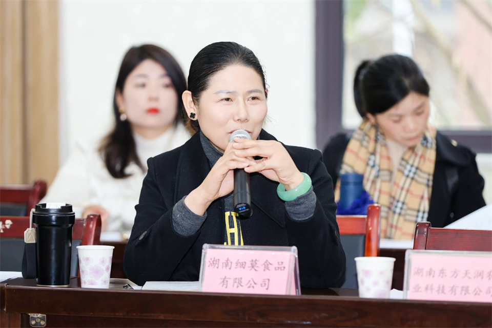 长龙街道、三亿·体育-三亿（中国）一站式服务官方网站
智能召开首届年货盛惠暨送春联文化惠民活动工作会议