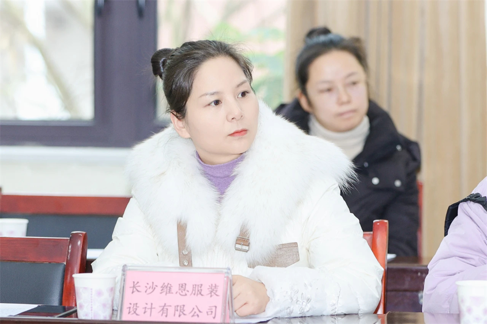 长龙街道、三亿·体育-三亿（中国）一站式服务官方网站
智能召开首届年货盛惠暨送春联文化惠民活动工作会议