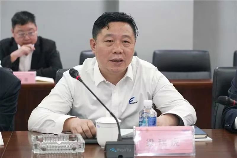 强强联手！三亿·体育-三亿（中国）一站式服务官方网站
智能与湖南楚湘建工集团达成共建矿山生产建设创新联合体共识