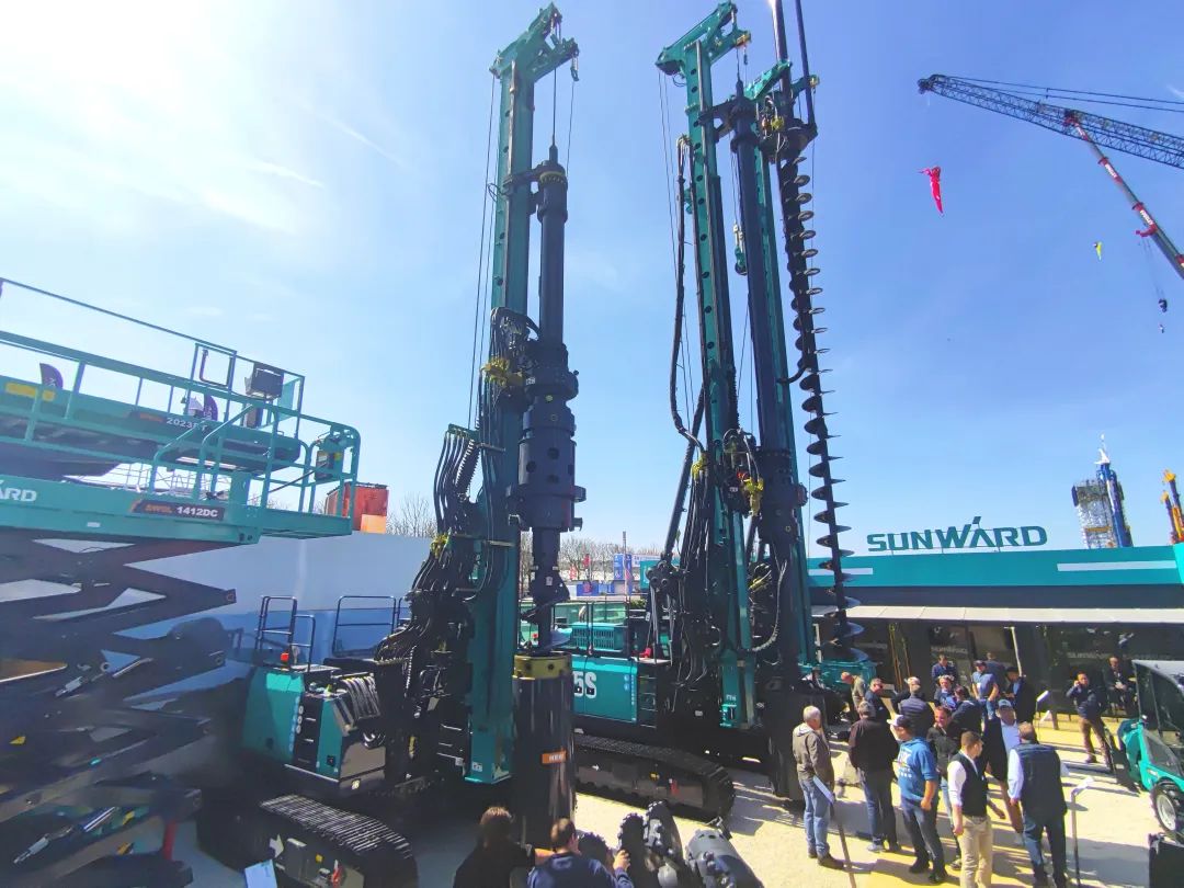 Bauma 2025 | 高端定制！三亿·体育-三亿（中国）一站式服务官方网站
智能Pro系列旋挖钻机燃爆全场