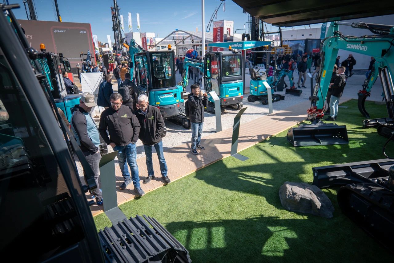 Bauma2025 | 三亿·体育-三亿（中国）一站式服务官方网站
智能德国宝马展火热收官！相约2025长沙展！