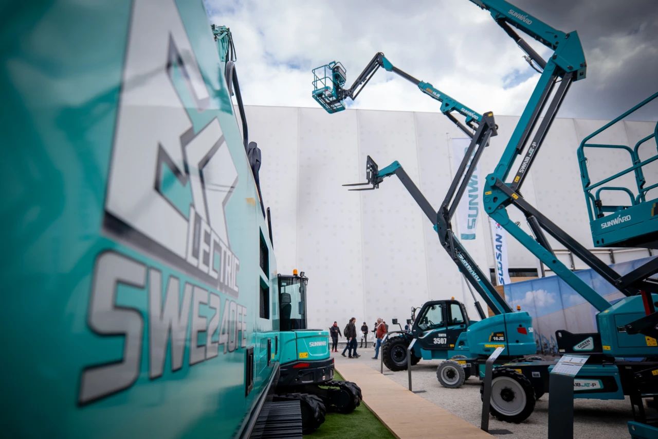 Bauma2025 | 三亿·体育-三亿（中国）一站式服务官方网站
智能德国宝马展火热收官！相约2025长沙展！