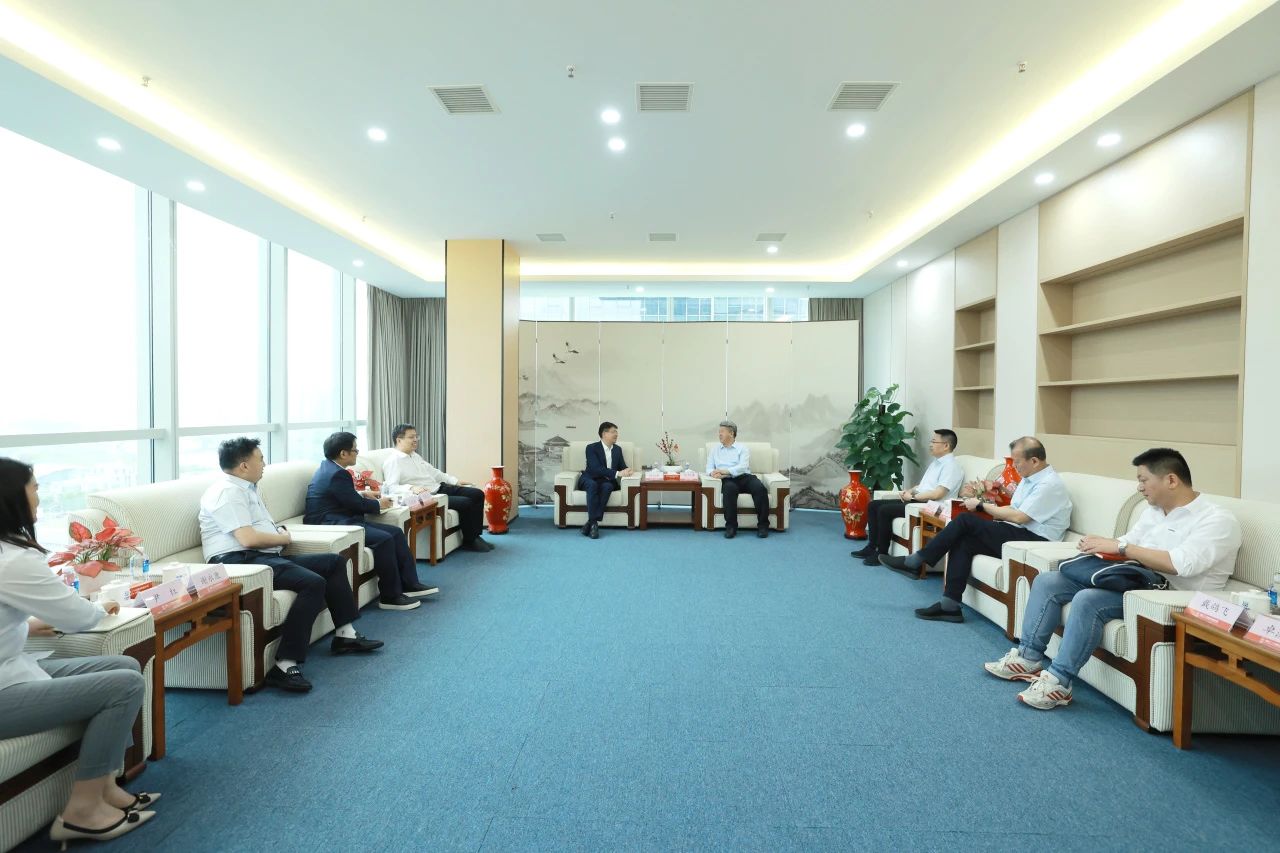 三亿·体育-三亿（中国）一站式服务官方网站
智能与中核二十五深化合作，共探矿山智能化与海外市场新机遇