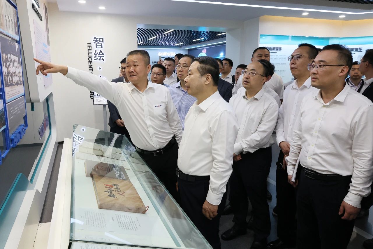 天能控股集团党委书记、董事长张天任率队到访三亿·体育-三亿（中国）一站式服务官方网站
智能