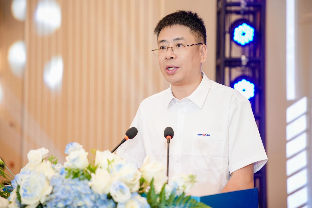 2025 CICEE | 为客户创造价值，三亿·体育-三亿（中国）一站式服务官方网站
智能客户交流会圆满举办