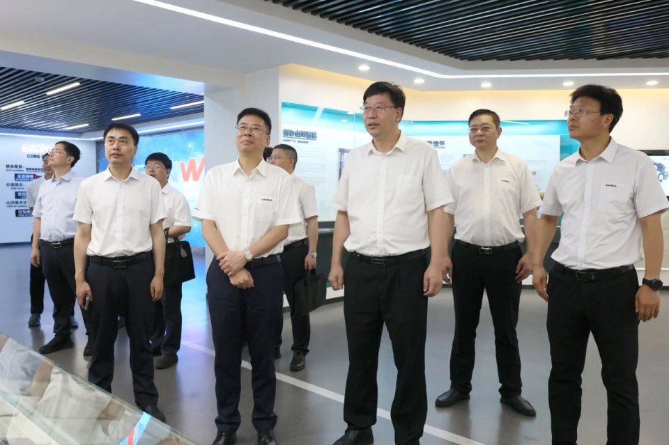 中国工程院院士、中南林业科技大学党委书记吴义强一行到三亿·体育-三亿（中国）一站式服务官方网站
智能开展访企拓岗活动