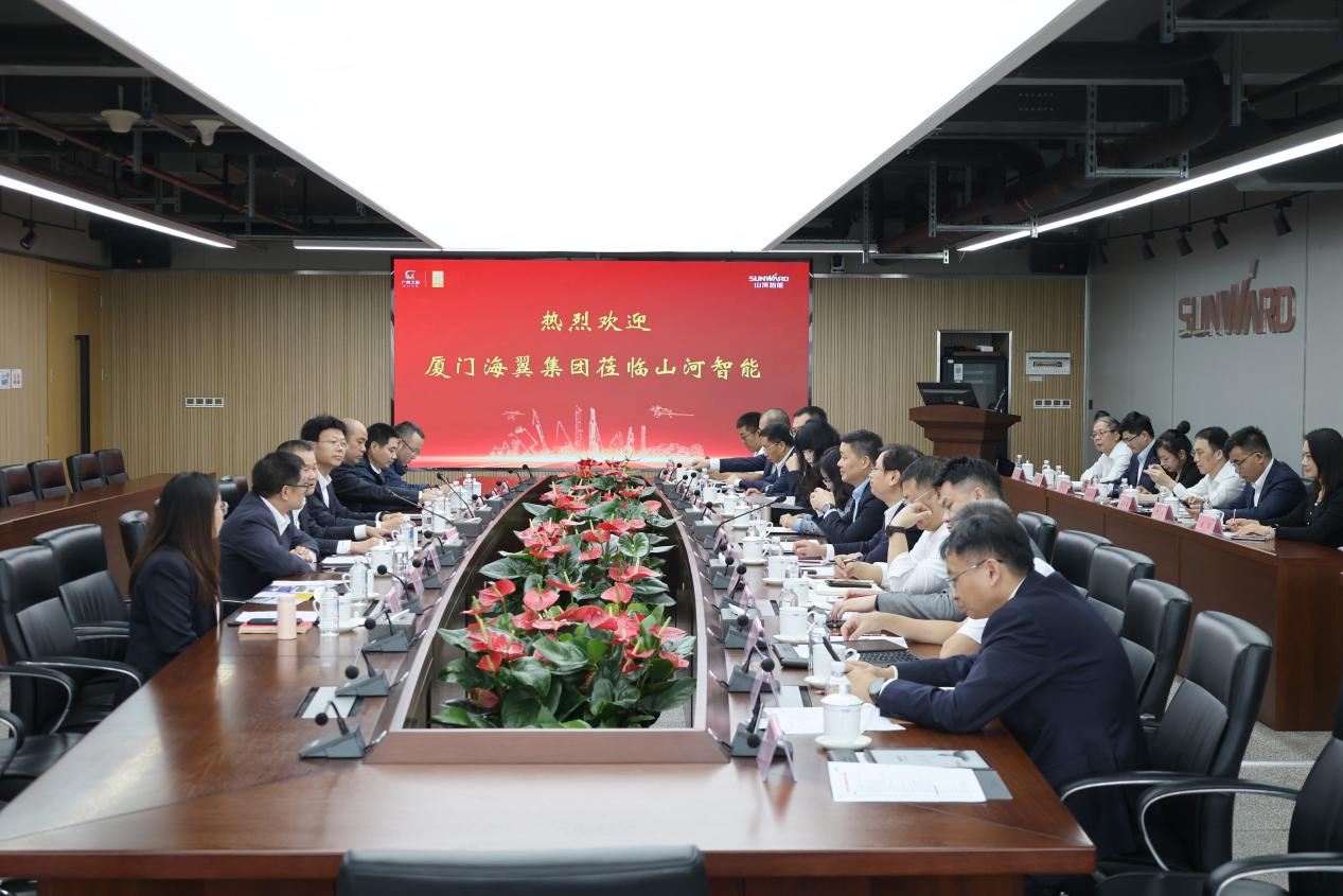 厦门海翼集团总经理金中权到访三亿·体育-三亿（中国）一站式服务官方网站
智能