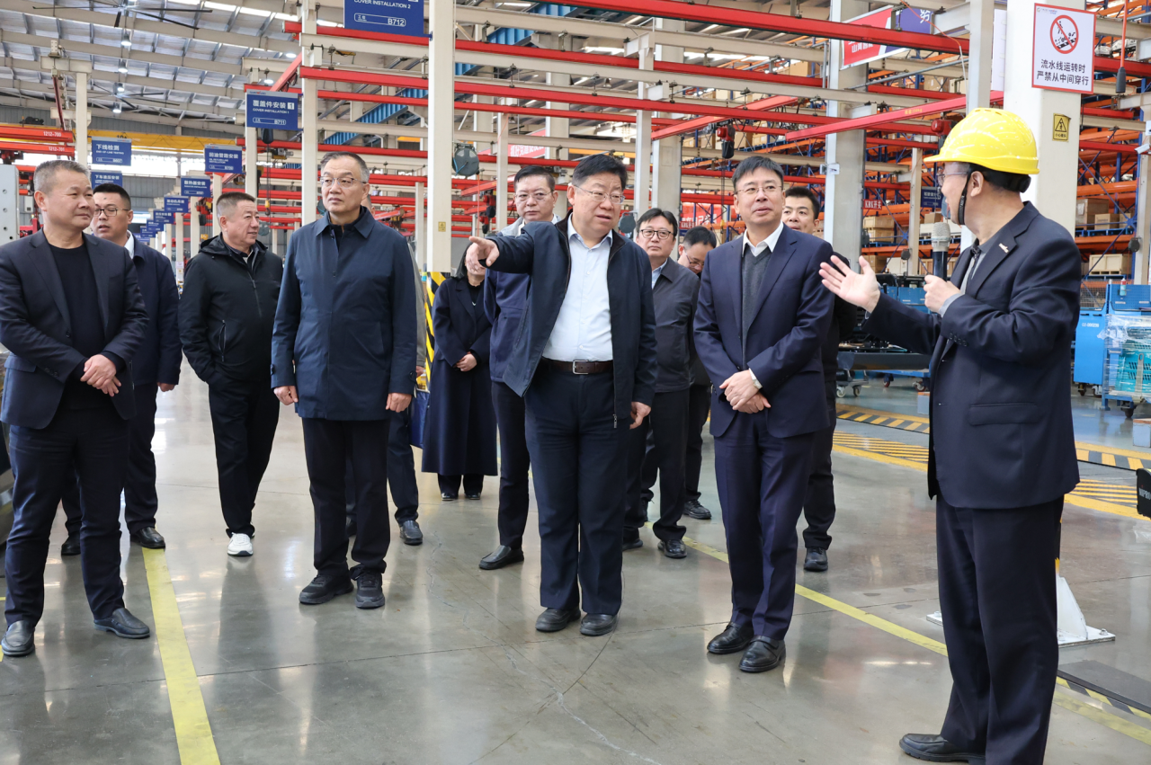 新矿投资集团党委书记、董事长王漠到访三亿·体育-三亿（中国）一站式服务官方网站
智能