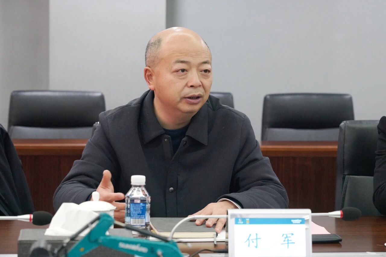 数智化现场混装铵油炸药车下线！三亿·体育-三亿（中国）一站式服务官方网站
智能与易普力携手共筑智能矿山新篇章